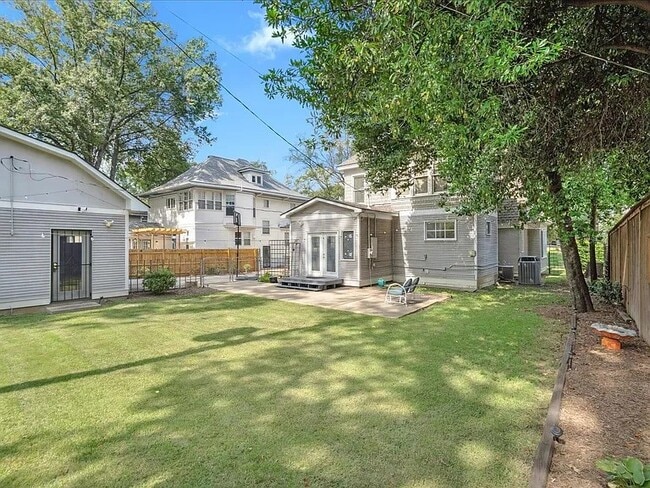 1469 Carr Ave in Memphis, TN - Building Photo - Building Photo