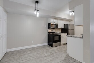 Cedar Trail Apartments in Kalamazoo, MI - Building Photo - Interior Photo