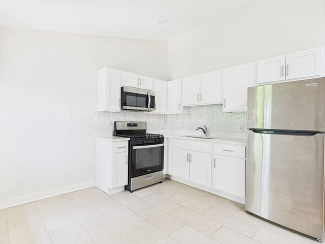 property at 3204 Midlothian Tpke