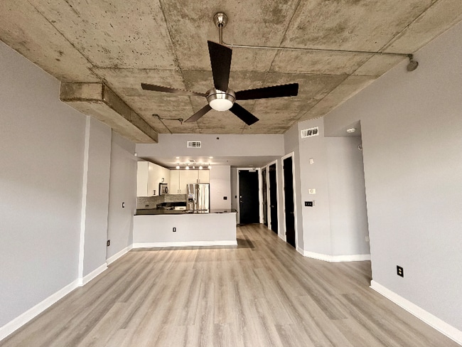 711 Cosmopolitan Dr NE in Atlanta, GA - Foto de edificio - Building Photo