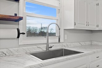 122 Bright Ridge Dr in Johnson City, TN - Building Photo - Building Photo