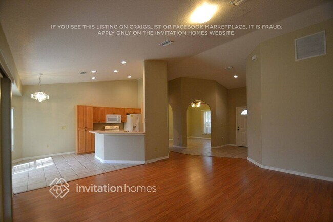 9509 27th Ave E in Palmetto, FL - Foto de edificio - Building Photo