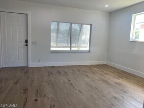 811 94th Ave N in Naples, FL - Building Photo - Building Photo