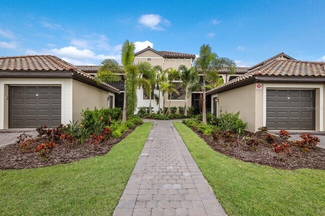 property at 5721 Palmer Cir