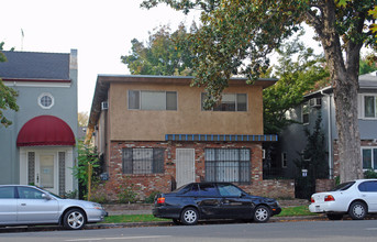 1208 P St in Sacramento, CA - Building Photo - Building Photo