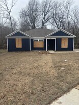5383 Clinchport Cir in Memphis, TN - Building Photo