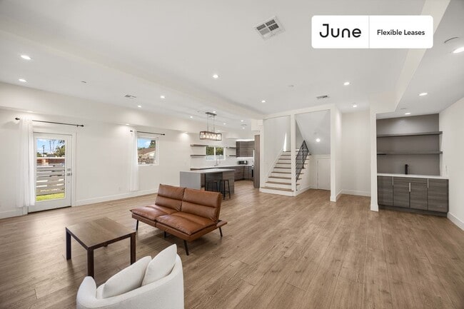 property at 5637 Riverton Ave