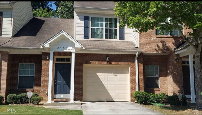 property at 2524 Laurel Cir NW