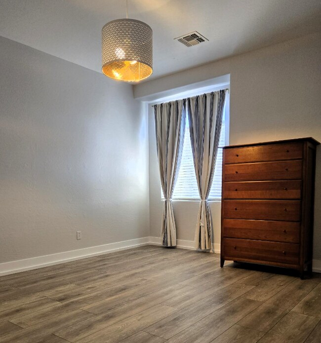 2320 W Forest Pleasant Pl in Phoenix, AZ - Building Photo - Building Photo