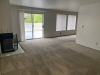 10545 Greenwood Ave N