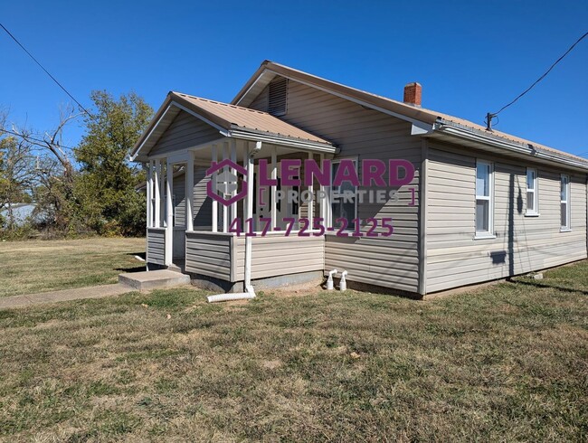 property at 403 W Colgate St