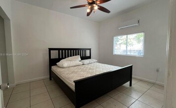 113 NW 35th St in Miami, FL - Building Photo - Building Photo