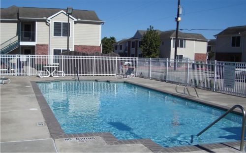 Falcon Pointe in Rosenberg, TX - Building Photo