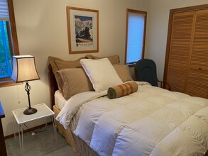 150 Flathead Lodge Rd in Bigfork, MT - Building Photo - Building Photo