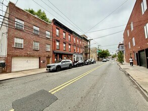 63 Franklin St in Jersey City, NJ - Building Photo - Building Photo