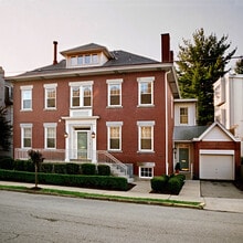 Franklin West Apartments, Leasing Office in Pittsburgh, PA - Building Photo - Building Photo