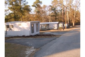 Celeste Mobile Homes in North Augusta, SC - Building Photo - Building Photo