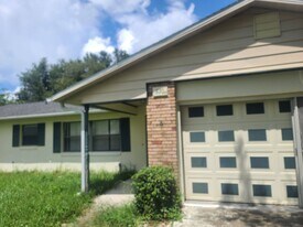 510 Bahia Dr in Ocala, FL - Building Photo
