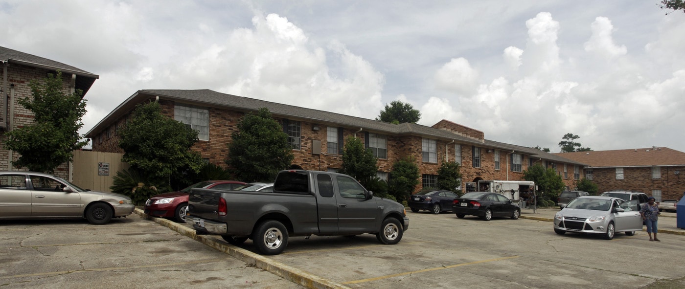 Monet Manor II in Baton Rouge, LA - Building Photo