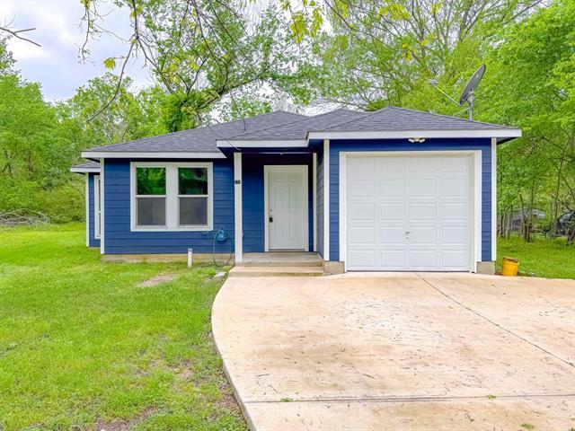 726 N 9th St in Corsicana, TX - Building Photo