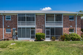 Patriot Square in St. Petersburg, FL - Building Photo - Building Photo