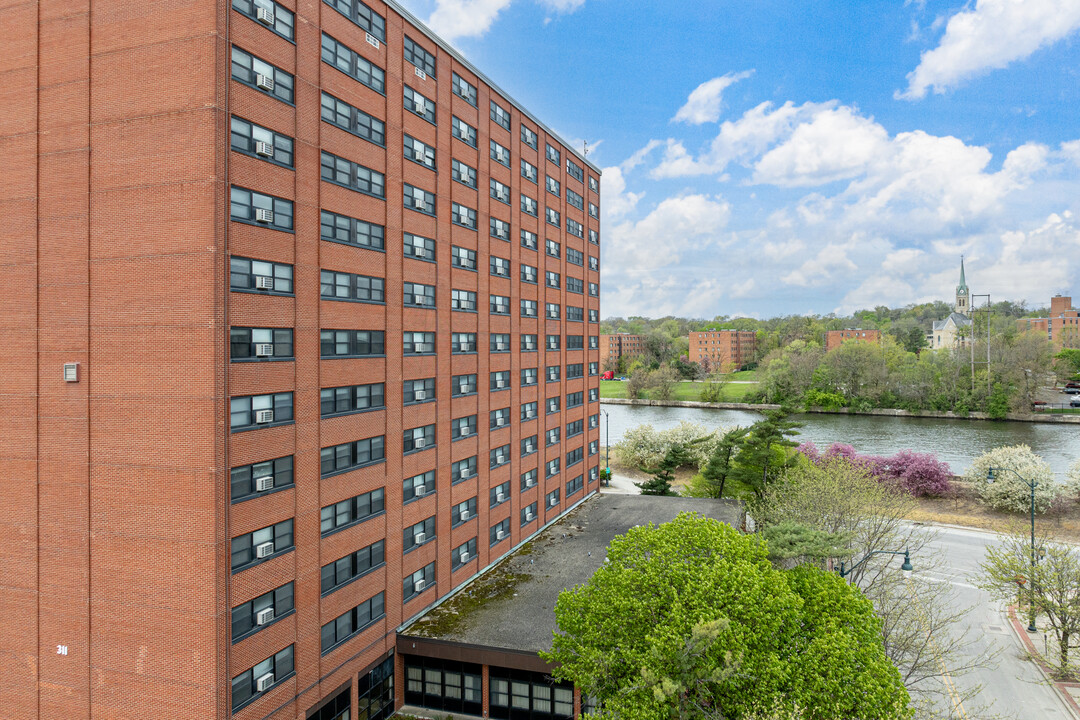 Murphy Apartment Building in Joliet, IL - Building Photo