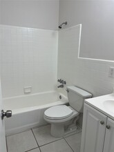 1118 SW 2nd Ct, Unit 4 in Fort Lauderdale, FL - Building Photo - Building Photo