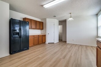 3468 Post Oak Dr in Rockwall, TX - Foto de edificio - Building Photo
