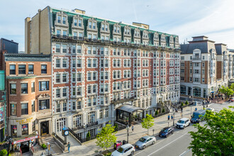 Kenmore Abbey in Boston, MA - Foto de edificio - Primary Photo