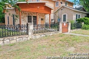 206 Stace St in San Antonio, TX - Building Photo - Building Photo