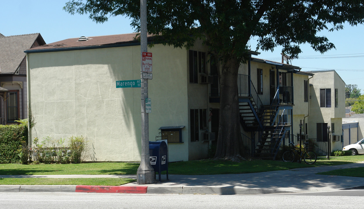 180 E Fillmore St in Pasadena, CA - Foto de edificio