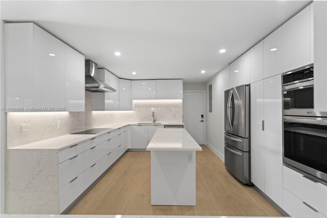 property at 809 Cypress Blvd