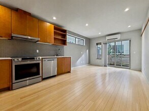 5544 15th Ave S in Seattle, WA - Building Photo - Building Photo