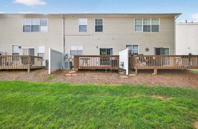 4865 Beacon Ridge Ln in Flowery Branch, GA - Building Photo - Building Photo