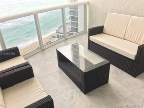 16001 Collins Ave-Unit -1406 in North Miami Beach, FL - Building Photo - Building Photo