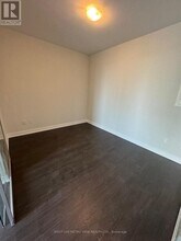 430-2430 Square One Dr in Mississauga, ON - Building Photo - Building Photo