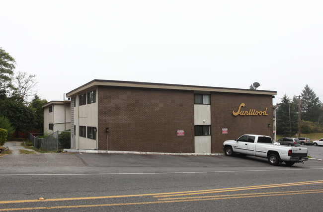 Sunwood Apartments in Burien, WA - Building Photo - Building Photo