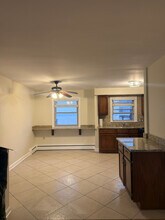 7301 Dixon St in Forest Park, IL - Foto de edificio - Building Photo