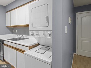 8605 Falls Run Rd in Ellicott City, MD - Building Photo - Building Photo