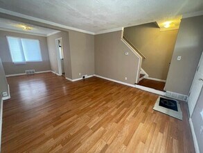 3453 Ewald Cir in Detroit, MI - Building Photo - Building Photo