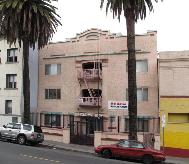 Westlake Apartments in Los Angeles, CA - Foto de edificio - Building Photo