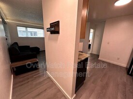 3105 W 33rd Ave in Anchorage, AK - Building Photo