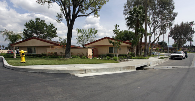 539 E B St in Colton, CA - Building Photo - Building Photo