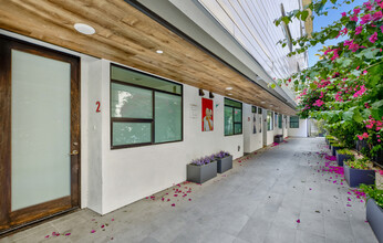 10839 Kling St, Unit #1 in North Hollywood, CA - Foto de edificio - Building Photo