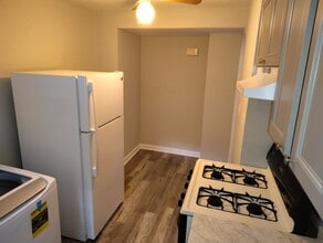 218 Pilgrim Ln, Unit 1 in Drexel Hill, PA - Building Photo - Building Photo