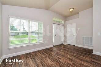 2716 NW 3rd Ave in Cape Coral, FL - Foto de edificio - Building Photo