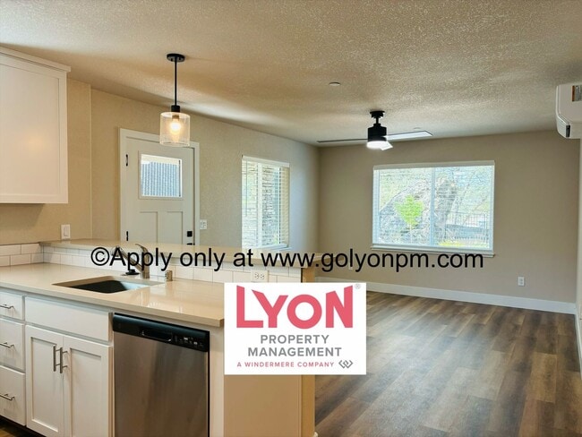 property at 2740 Commons Pl