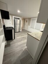 3 Myrtle St, Unit 3 Myrtle Street in Concord, NH - Foto de edificio - Building Photo