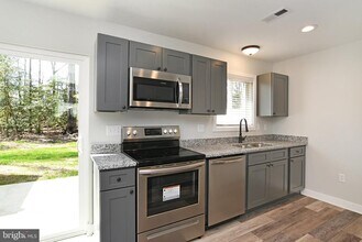 16434 Combs Dr in King George, VA - Building Photo - Building Photo