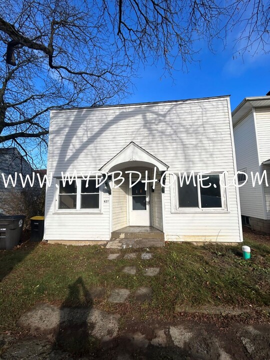 420 Maxine Dr in Fort Wayne, IN - Building Photo